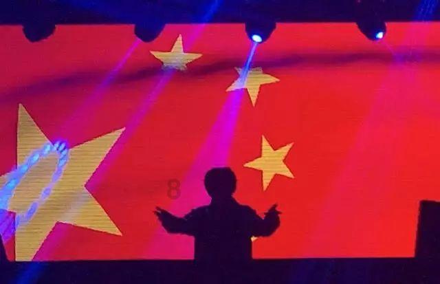 滚动的圆球无敌版